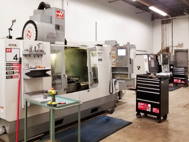Haas milling machine VF4  with pallet changer